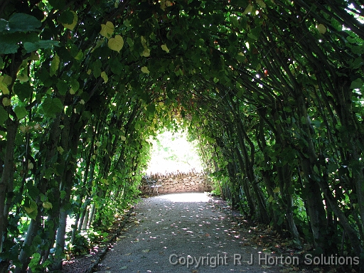 Hidcote Arbor